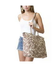 Cargar imagen en el visor de la galería, BOLSO PLAYA SHOPPING CREMALLERA ANIMAL
