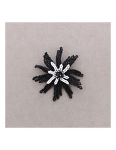 Cargar imagen en el visor de la galería, BROCHE FLOR ABALORIOS
