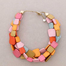 Cargar imagen en el visor de la galería, COLLAR CORTO TRIPLE CUENTAS RESINA PLANAS
