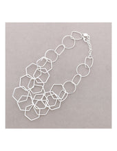 Cargar imagen en el visor de la galería, GARGANTILLA COLLAR CORTO DOBLE ESLABONES HEXÁGONO METAL
