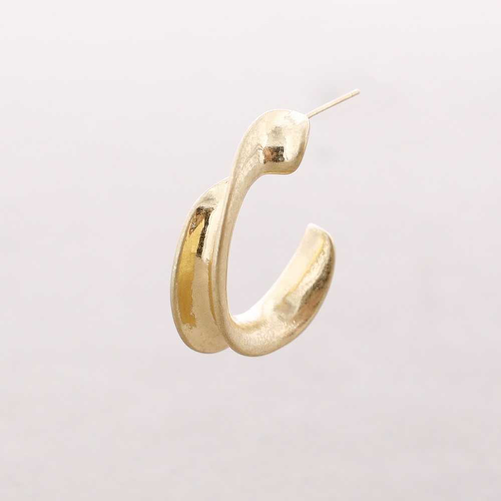 PENDIENTES ARO IRREGULAR METAL