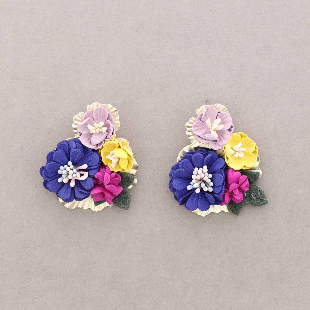 PENDIENTE METAL FLORES