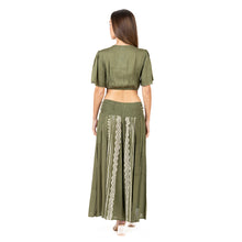 Cargar imagen en el visor de la galería, TOP CROPPED VERDE PICO
