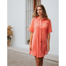 Cargar imagen en el visor de la galería, VESTIDO CAMISERO ALGODÓN MANGA CORTA CORAL
