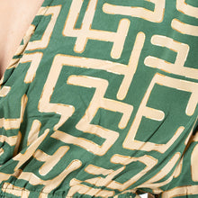 Cargar imagen en el visor de la galería, TOP CROPPED ESTAMPADO
