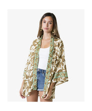 Cargar imagen en el visor de la galería, KIMONO CORTO ESTAMPADO BOTÁNICO BEIGE
