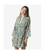 Cargar imagen en el visor de la galería, KIMONO MEDIO CINTURÓN ESTAMPADO AFRO LEAVES VERDE

