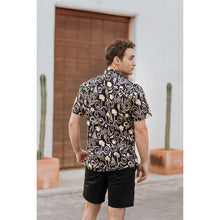 Cargar imagen en el visor de la galería, CAMISA MANGA CORTA ESTAMPADA HOMBRE
