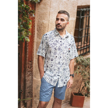 Cargar imagen en el visor de la galería, CAMISA MANGA CORTA HOMBRE ESTAMPADA
