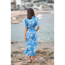 Cargar imagen en el visor de la galería, VESTIDO CAMISERO MIDI ESTAMPADO FRUTAS Y SOLES
