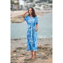 Cargar imagen en el visor de la galería, VESTIDO CAMISERO MIDI ESTAMPADO FRUTAS Y SOLES
