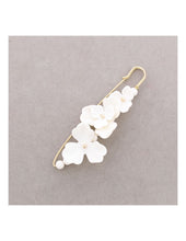 Cargar imagen en el visor de la galería, BROCHE ALFILER FLORES
