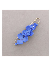 Cargar imagen en el visor de la galería, BROCHE ALFILER FLORES
