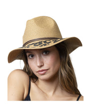 Cargar imagen en el visor de la galería, SOMBRERO ALA MEDIA ANIMAL PRINT
