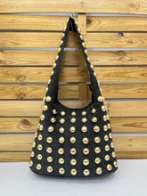 Cargar imagen en el visor de la galería, BOLSO PIEL ANTE TACHUELAS 3D
